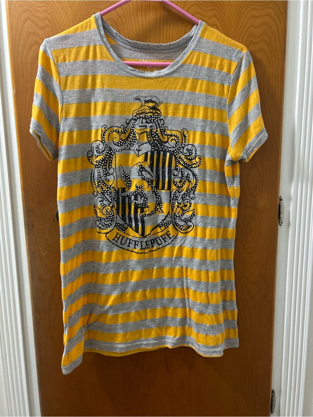 Universal Studios Hufflepuff tee